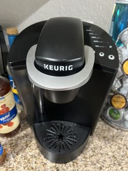 Keurig & Organizer And syrups