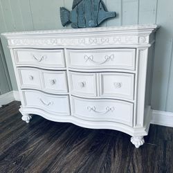 Disney Princess Dresser