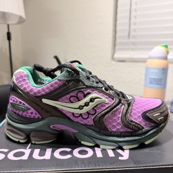 Saucony x Jae Tips Triumph Flowers Grow Uptown