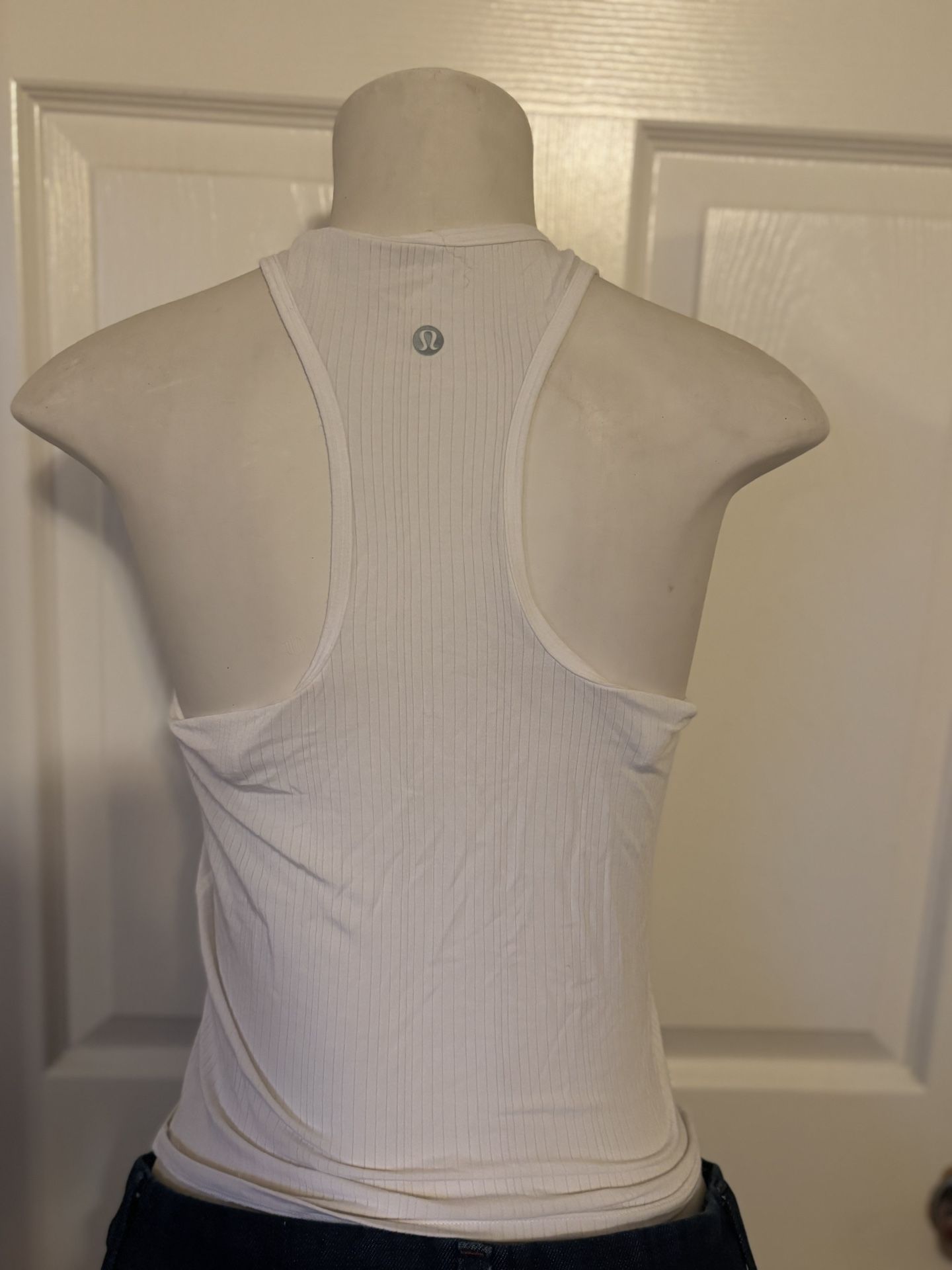 Lululemon Top size 4