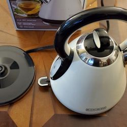 Black & Decker Electric Cordless Kettle