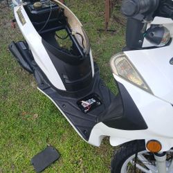 2016 Genuine Venture Ass Is Utake And Go 200