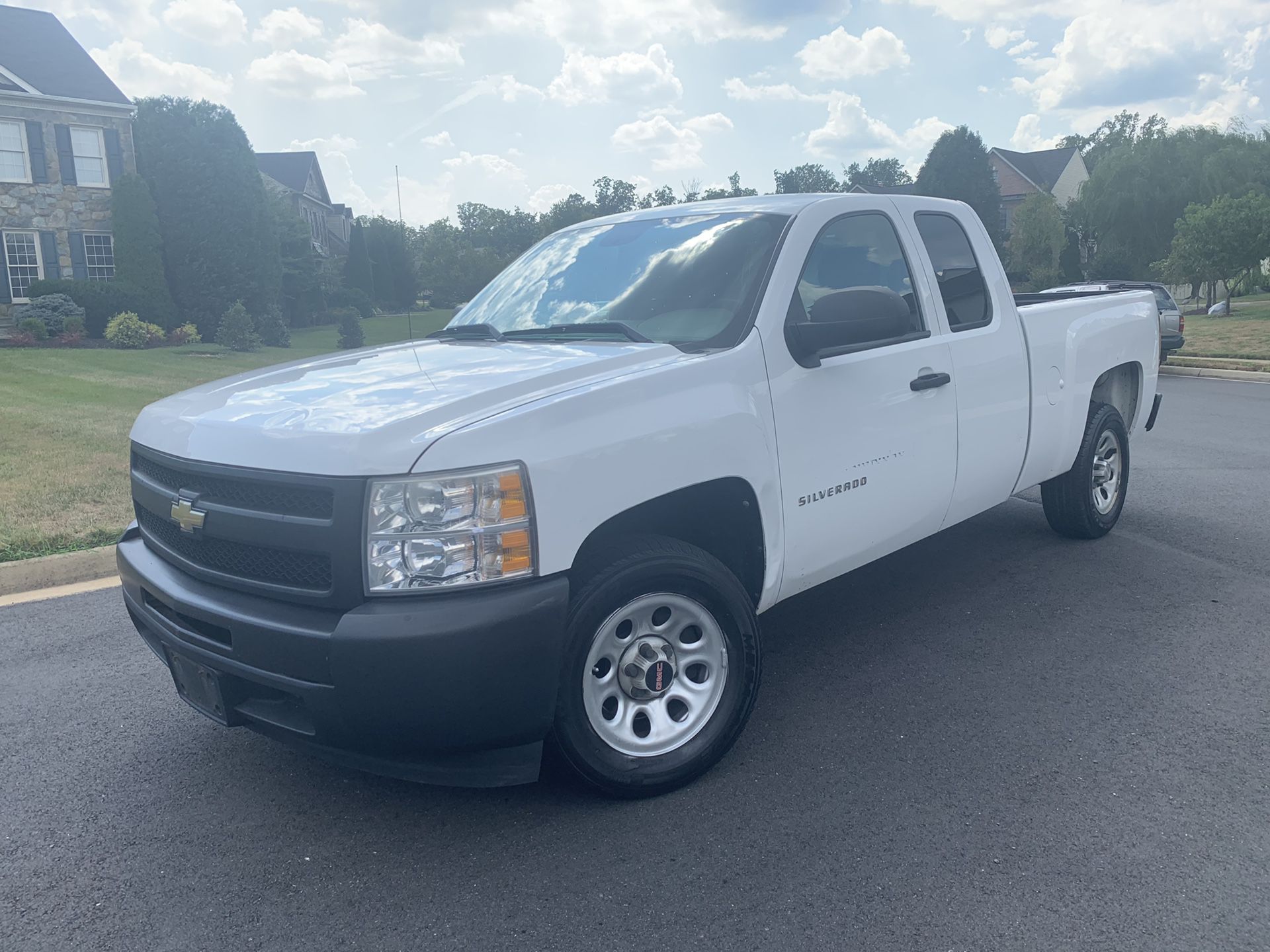 11 Chevrolet pick up truck Silverado extended cab runs and looks like new automatic AC one owner highly maintain service every 3000 miles