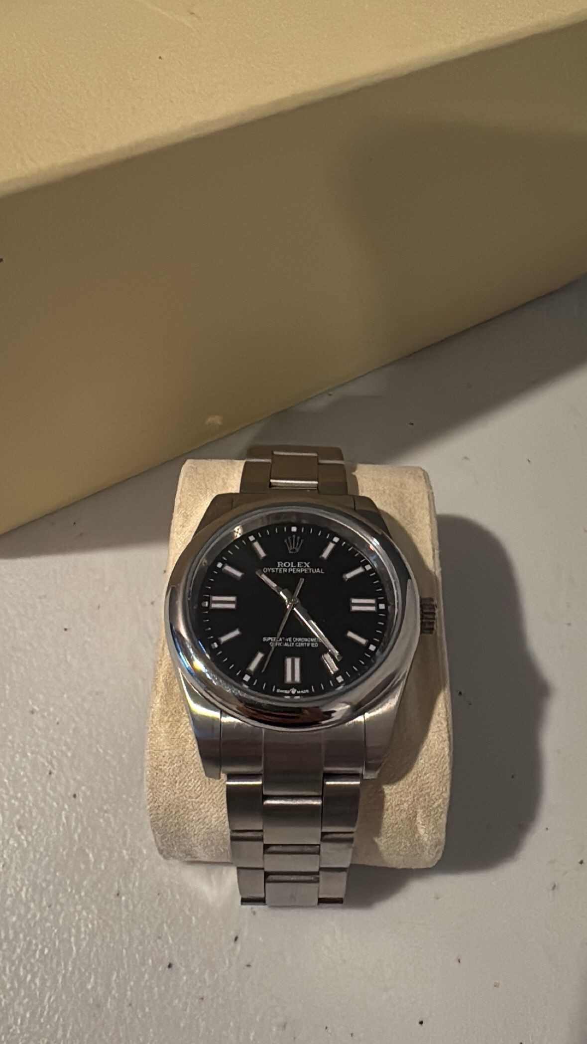 Premium Stainless Steel Timepiece - Sleek Black Dial