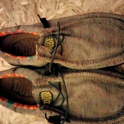 Men's Size 10 Hey Dude Loafers