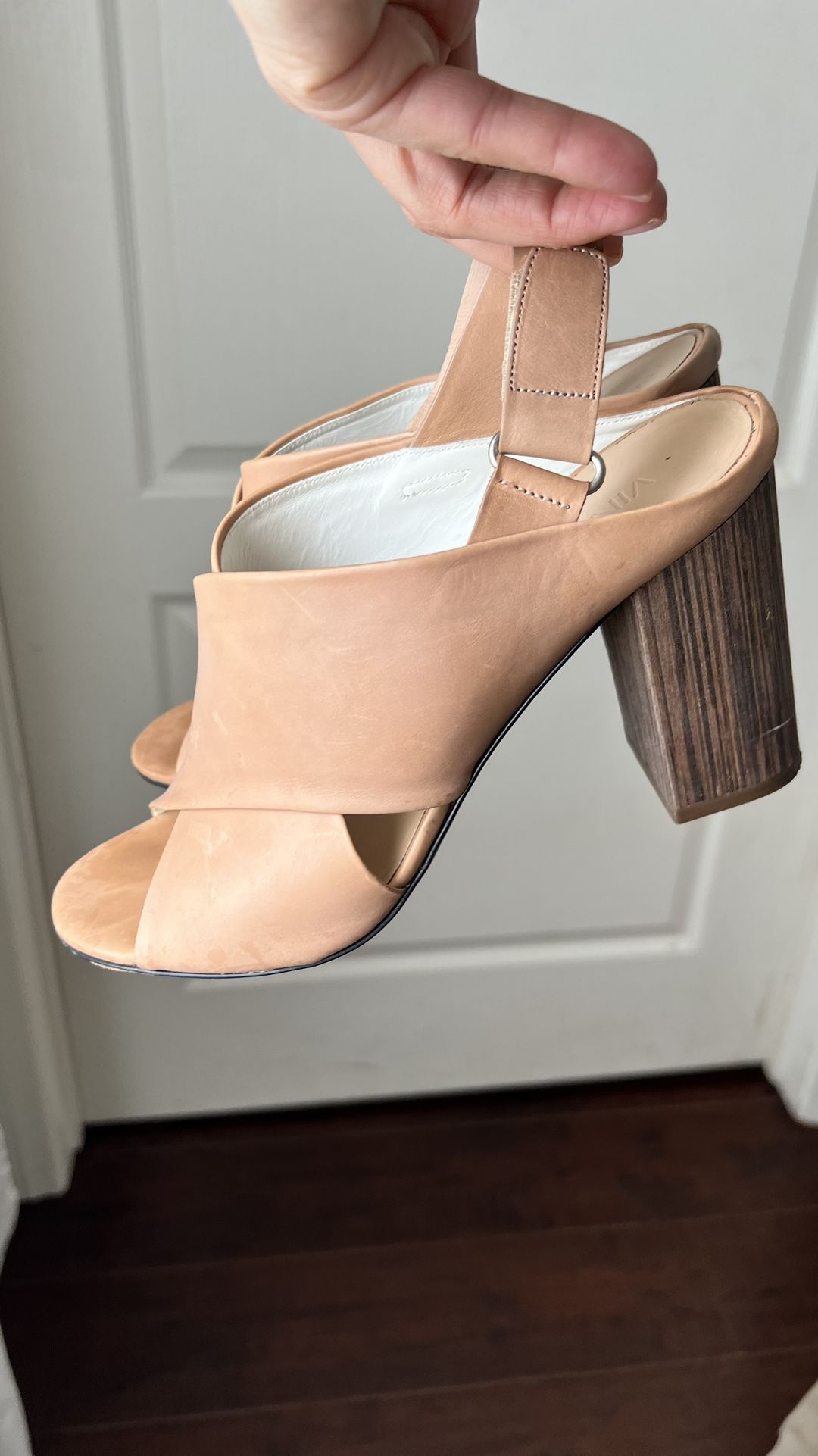 Vince Leather Sling back Sandals