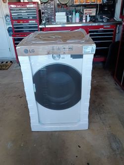 $600 new in box from home Depot gas LG dryer