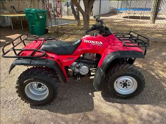 Honda quad fourtrax 300 4x4 good condition