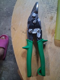 Crescent  Wiss metalmaster