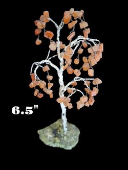 Carnelian Healing Crystal Tree Bonsai 6.5” This is a handmade carnelian gemstone chip tree bonsai designed as desk or home decor.