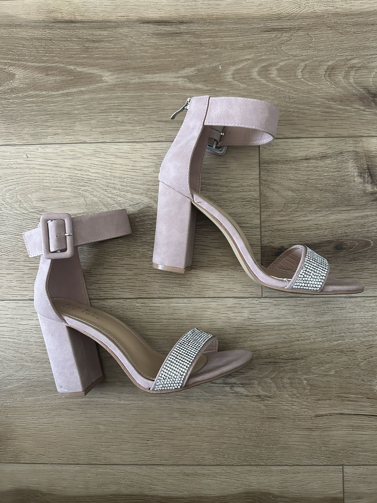 Nicole Miller Pink Beige Faux Suede Rhinestone High Heels Shoes Size 7.5