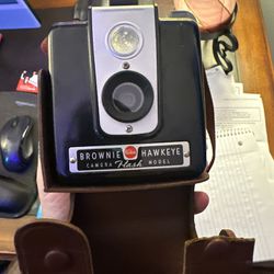 Vintage Brownie Hawkeye Camera With Flash