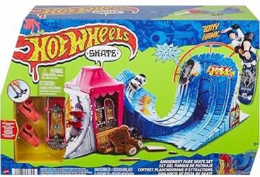 Hot Wheels 2022 Tony Hawk Amusement Park Skate Set with Board & Shoes