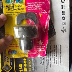 Marine Gray 12 V Receptacle