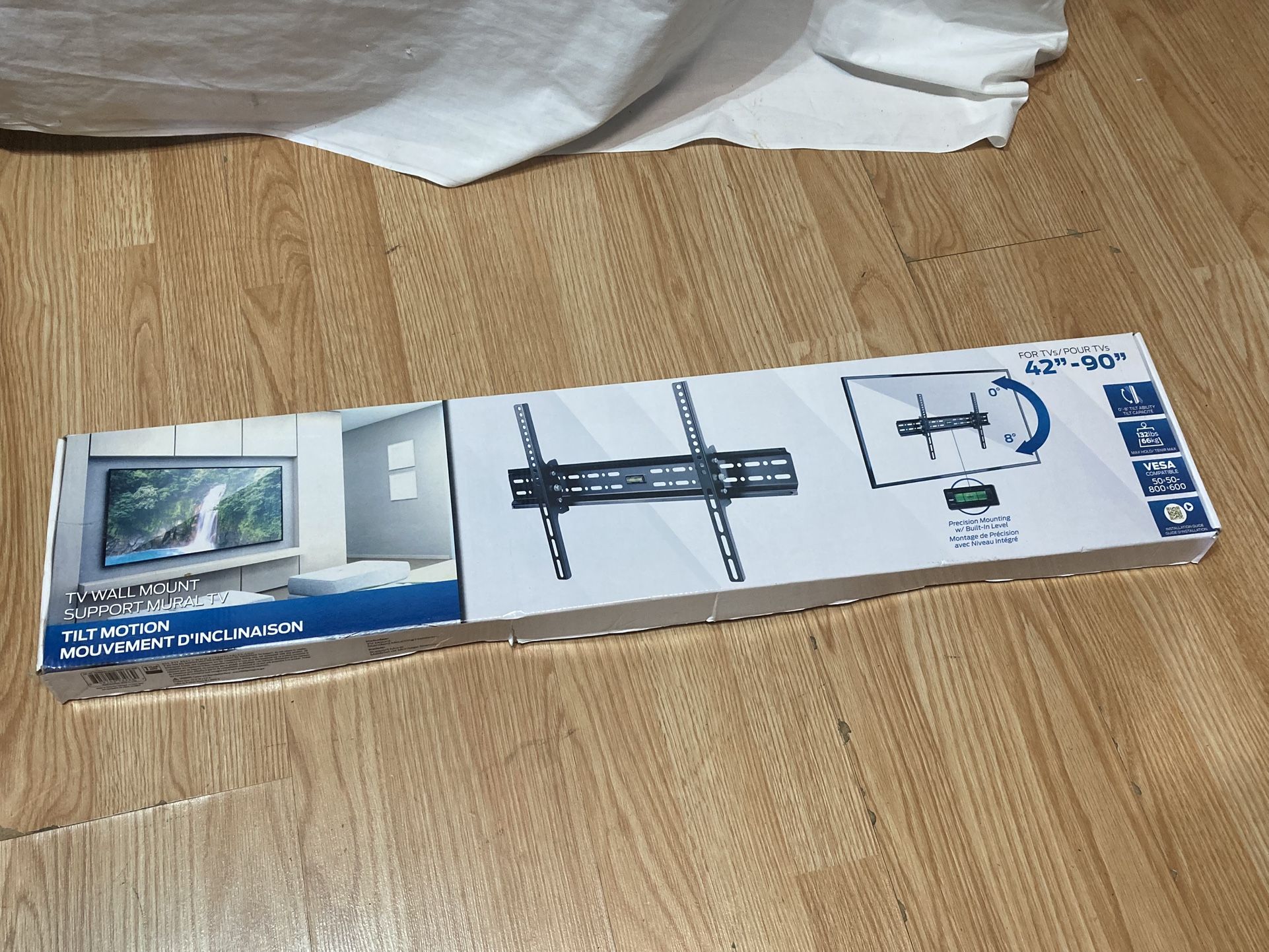 New Factory Sealed TILT MOTION FLAT SCREEN TV WALL MOUNT, 42” - 90”, 132 lbs Capacity, VESA CAMPATIBLE