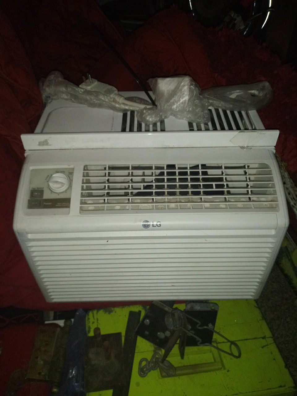 $100-LG 5000btu Window Air Conditioner