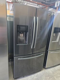 Samsung Black stainless Steel everything works good ✅️ ✔️