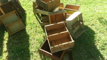 ANTIQUES / YARD SALE