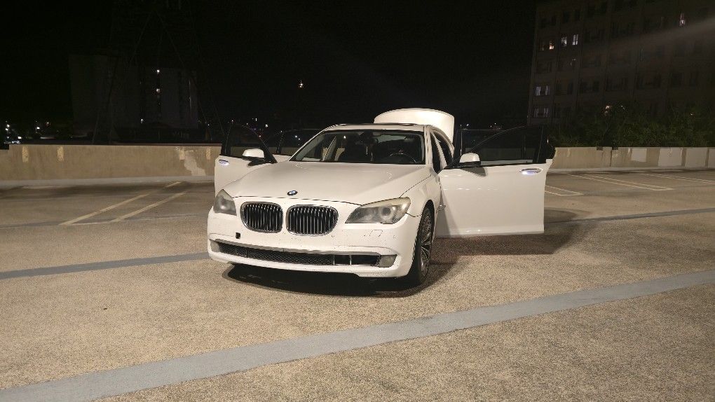 2011 BMW 740Li