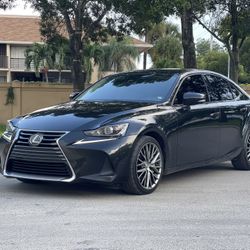 2017 Lexus IS 200T