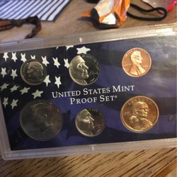 2005 U.S. Mint Proof Set