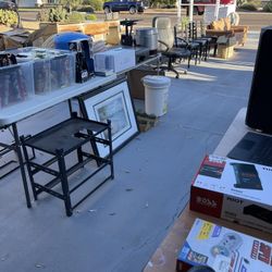 Yard Sale Fri/Sat