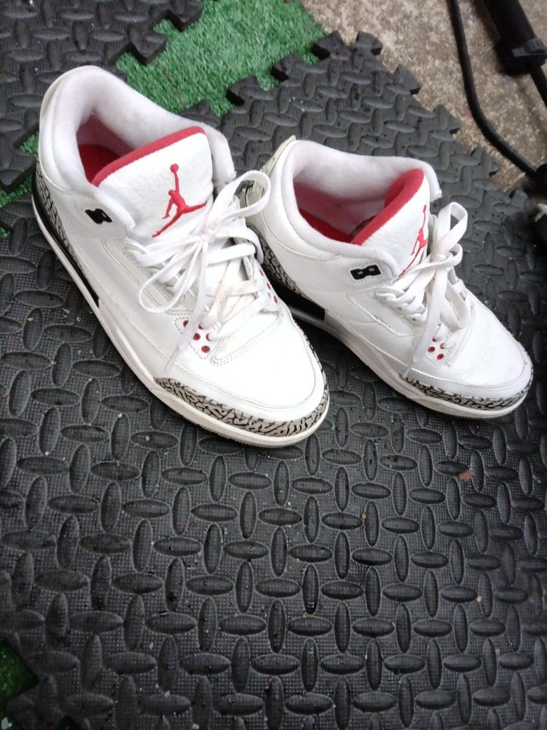 Jordan Retro 3's (Size 8 In Mens)