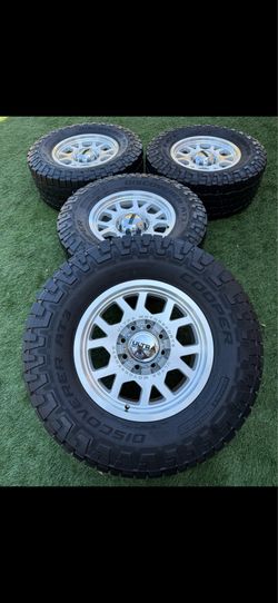 Dodge ram wheels and tires Chevy 2500 HD