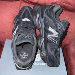 New Balance 9060 Triple Black Size 10
