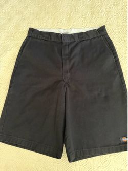 Men’s dickies shorts  size 38 …. like new.