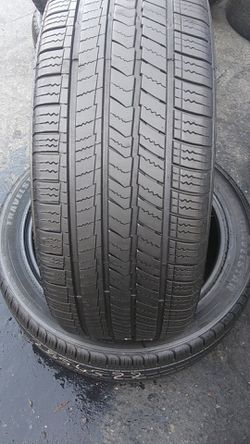 2 used tire travelstar 285/45/22