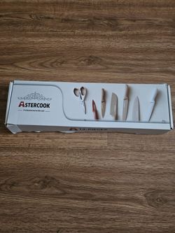 Knife set (missing scissors)