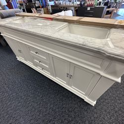 Brand new 72in double sink bathroom vanity with backsplash 