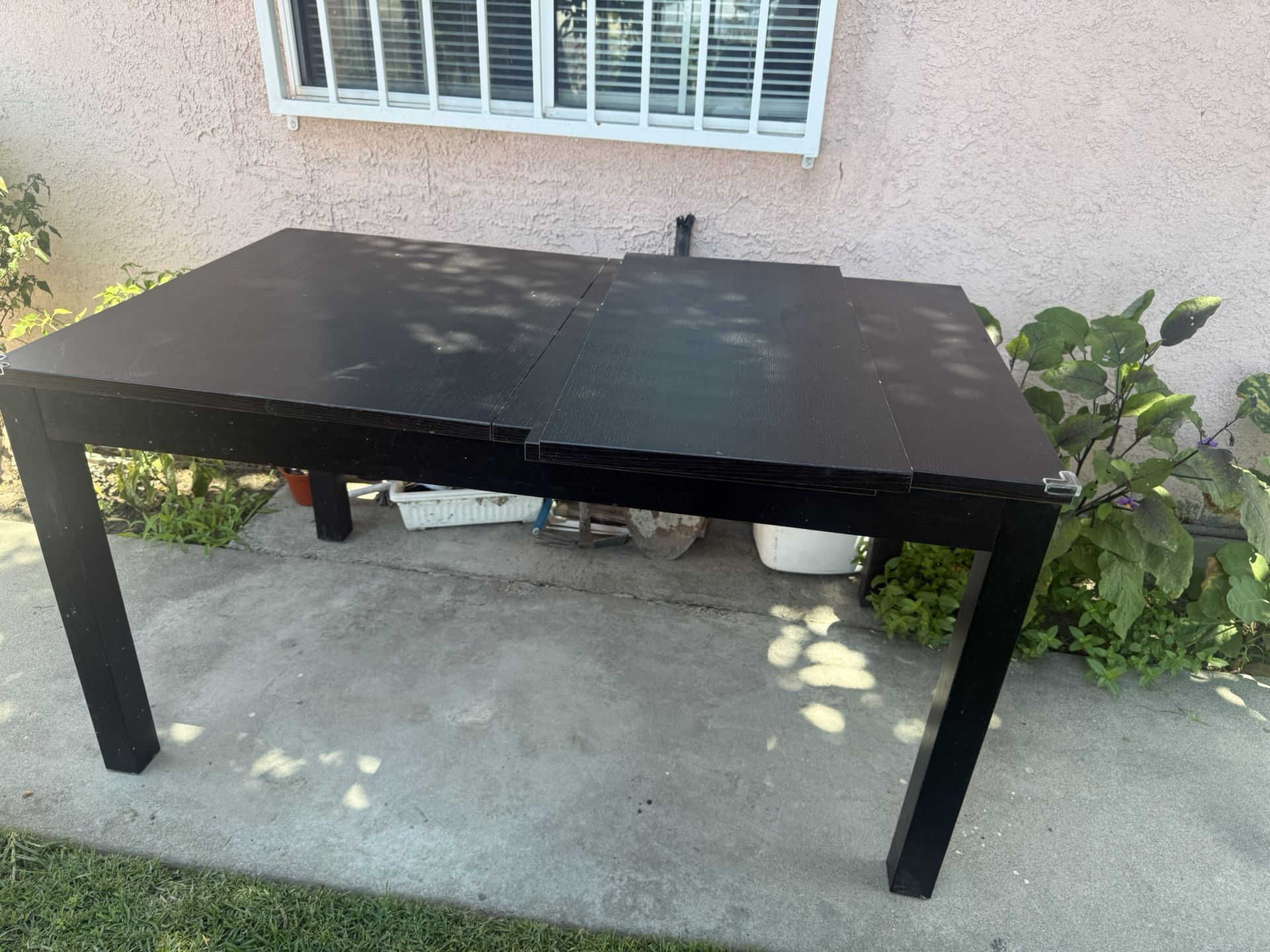 Dining Table With Extensions Good Condition