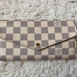 Authentic Louis Vuitton Sarah Wallet in Damier Azur Canvas