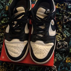 Nike Sneakers Shoes Sz 9