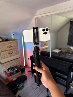 Mini phone tripod