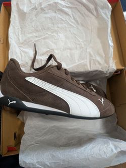 Pumas Men's  9.5