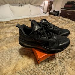 Nike Vomero 18 Men's Shoes Size 8