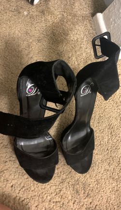 Black size 8.5 heels