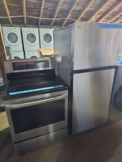 Frigge and stove