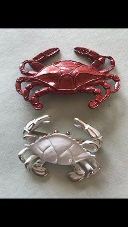 Crab pins