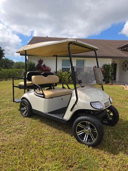 E-Z-GO 4-Passenger Golf Cart