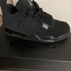 Black Cat 4s