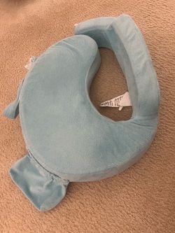 My Brest Friend Nursing Pillow