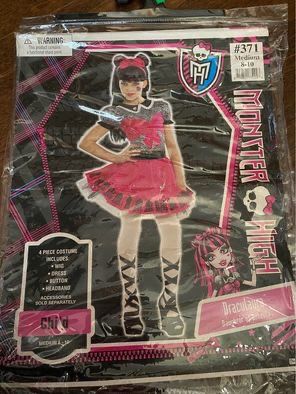 EUC Draculara costume Child Size 8-10
