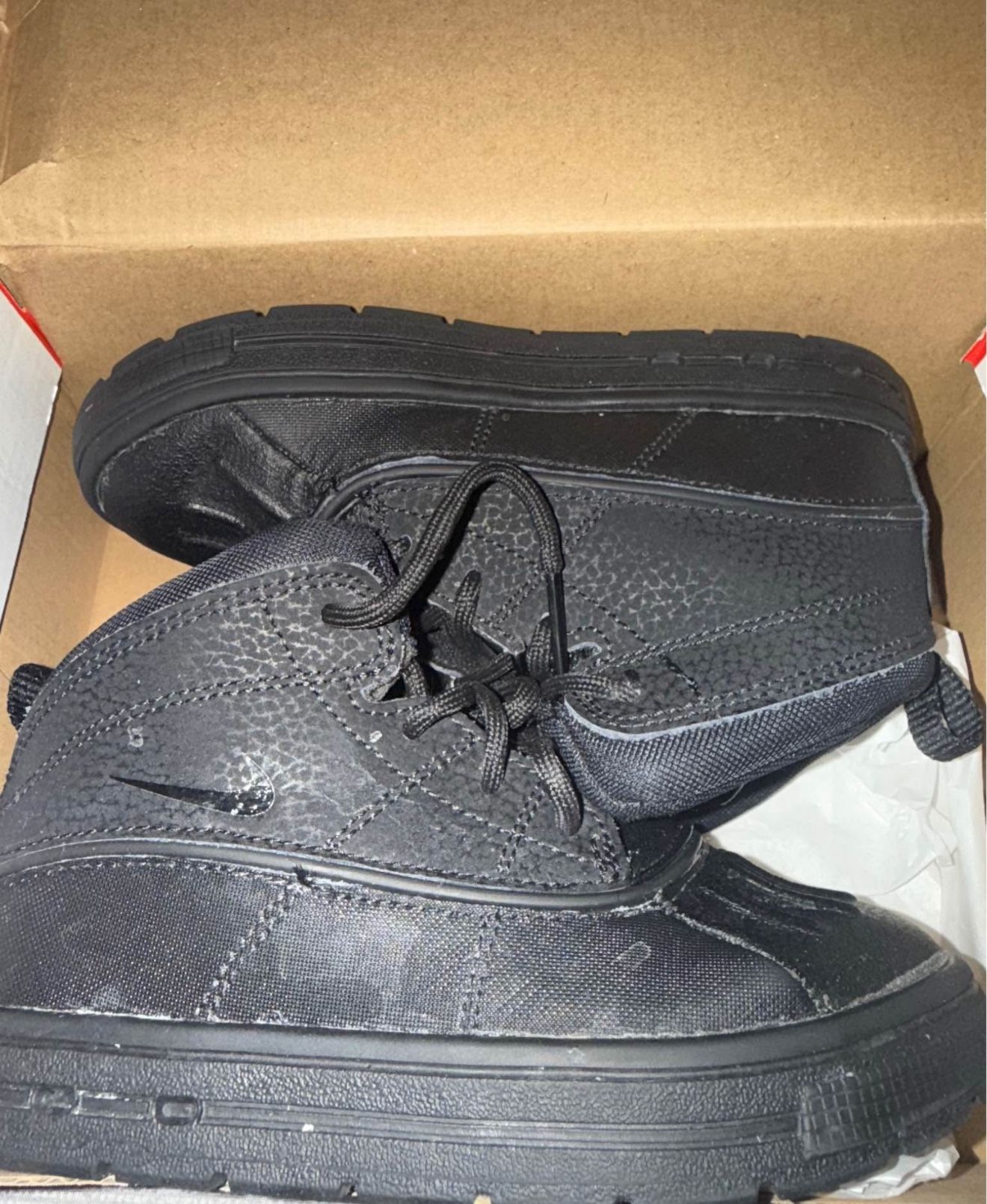 Nike snow boots brand new size 10c