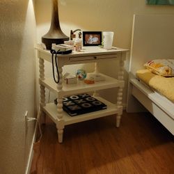 White Nightable With 2 Sections For Bedroom.