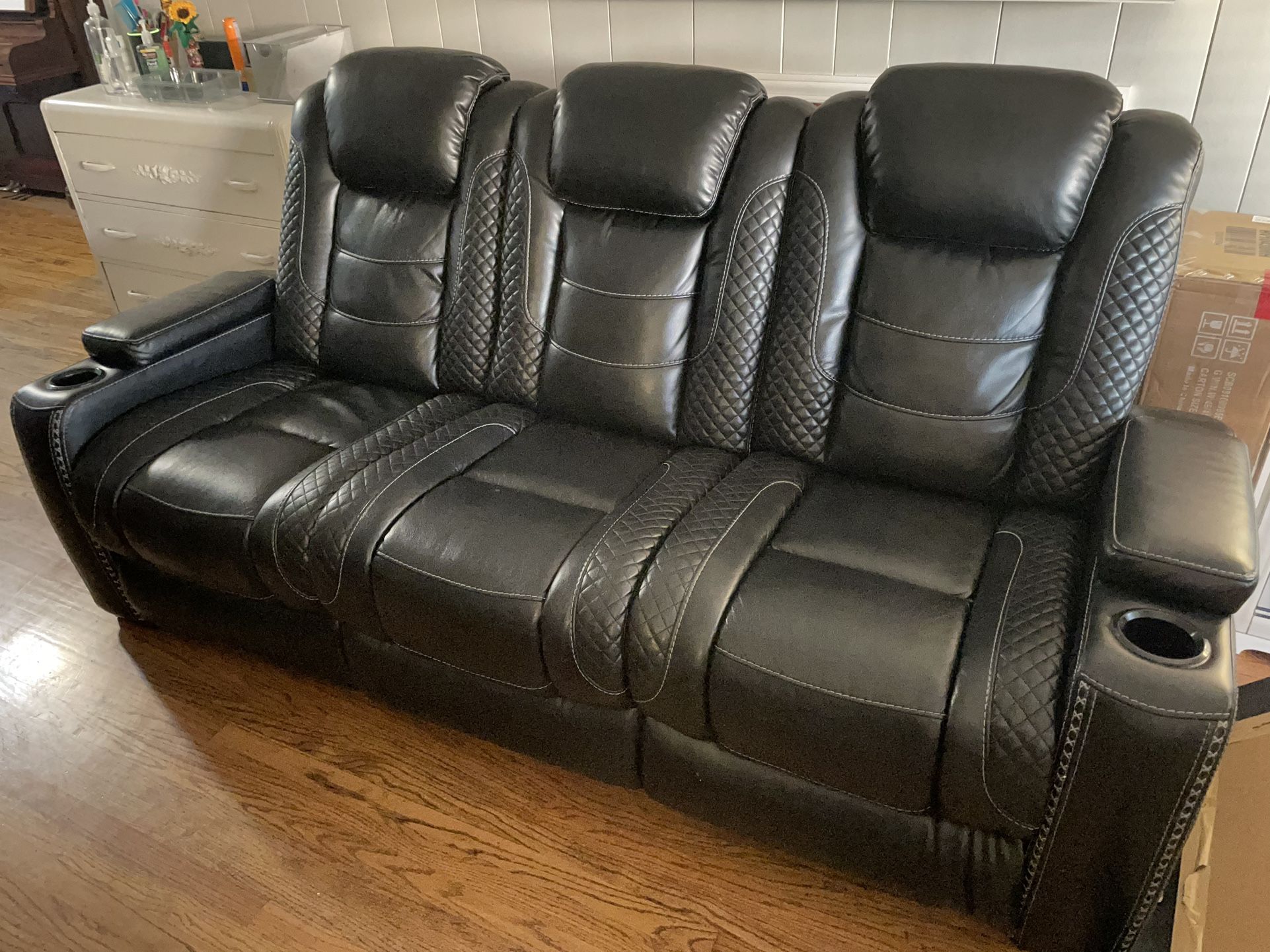 Leather Home Theater Power Reclining Couches 