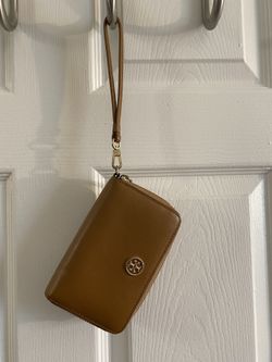 Tory Burch Wristlet
